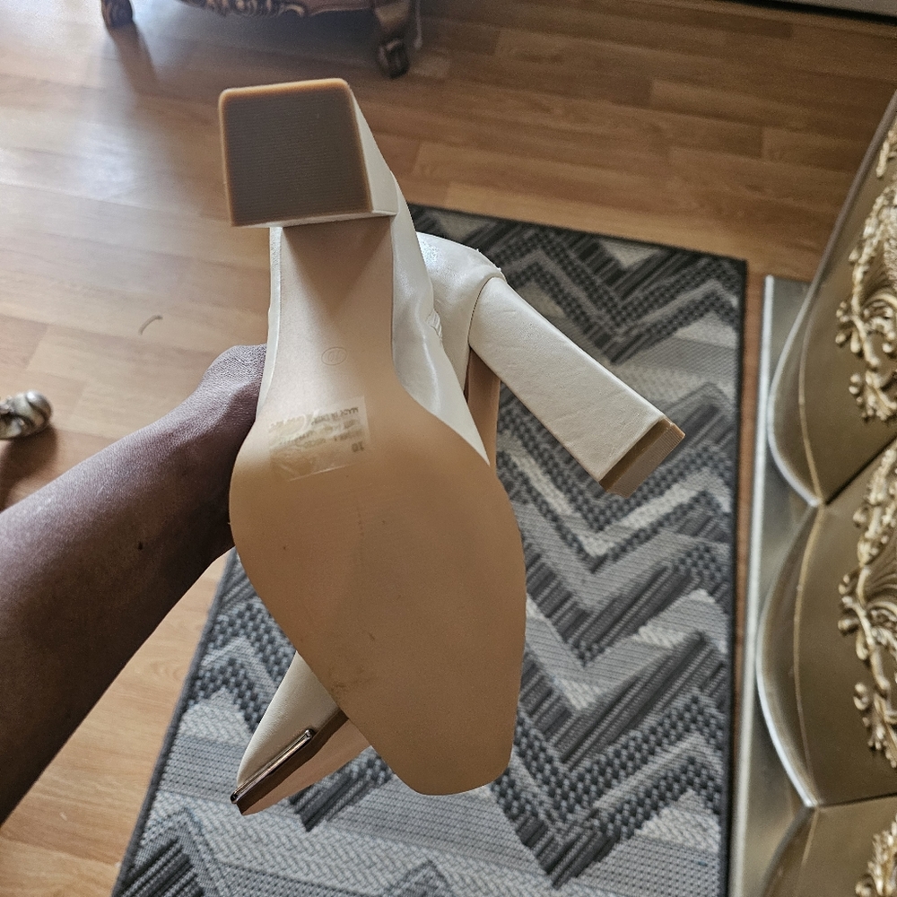 Cream Boots - Picture 3 of 4